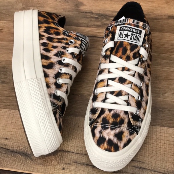 CONVERSE PLATFORM BRAND NEW - Picture 4 of 14